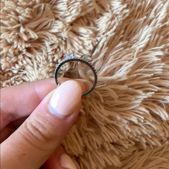 Ring - Picture 4 of 4